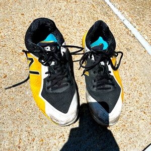 Mens New Balance Baseball Cleats